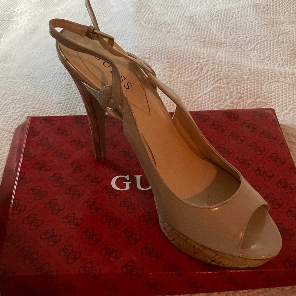Used Guess Roberta Heel